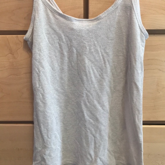 Jennifer Lopez Gold Striped Metallic Cami - Picture 4 of 4